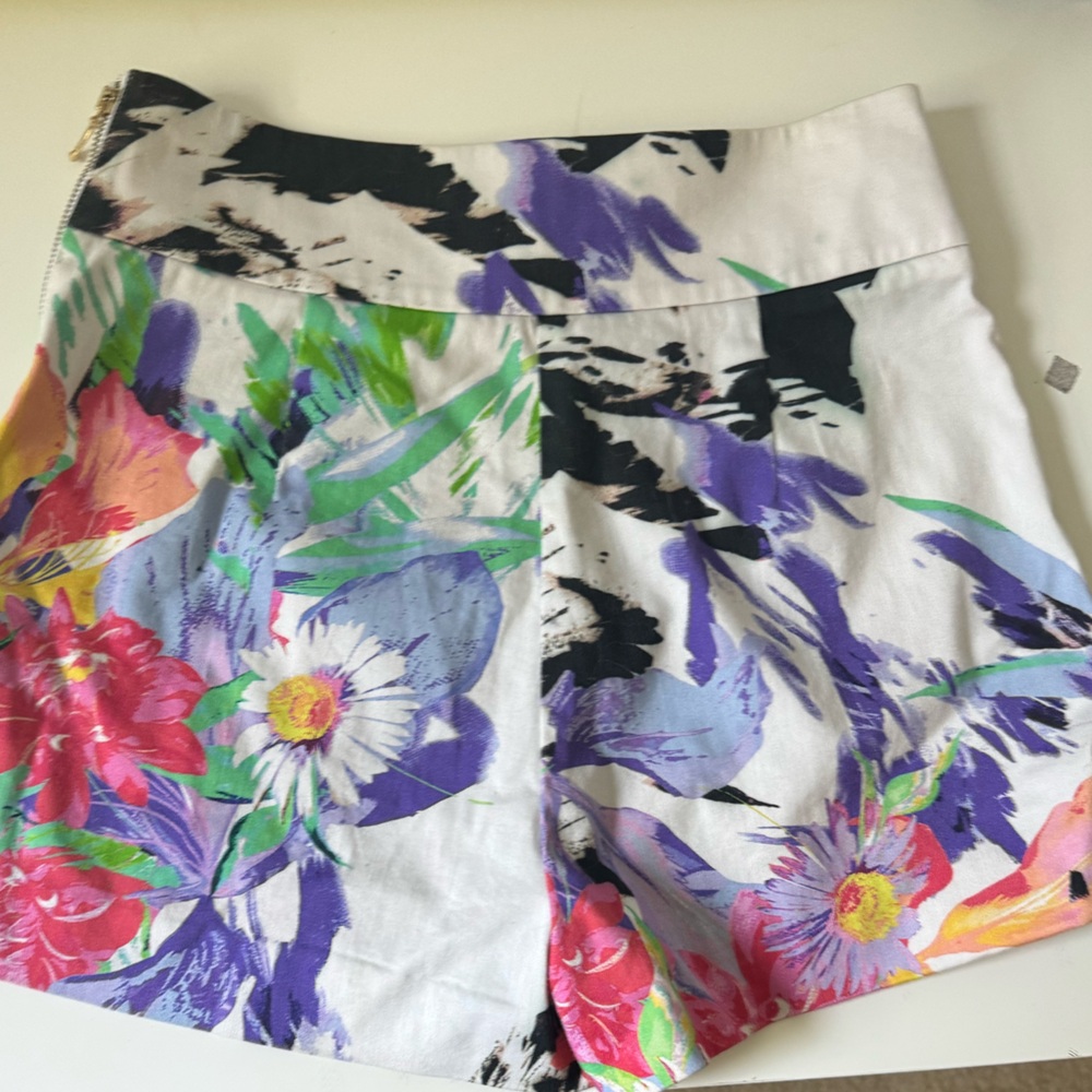 Marciano Hibiscus Shorts Size 4 - Picture 7 of 12